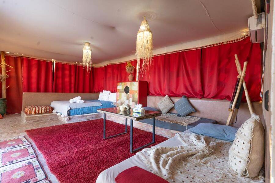 Квадроцикл, поездка на верблюде и ужин в скалистой пустыне Агафай